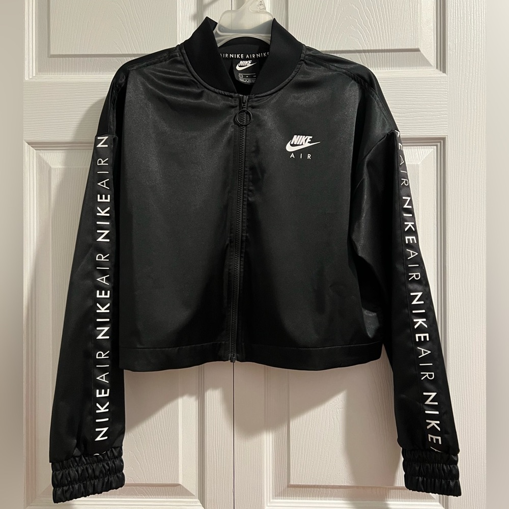 Nike Air cropped silk jacket Size small.